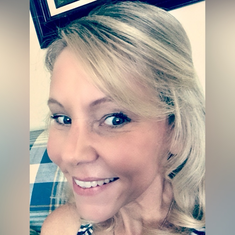 Meet your Posher, Carrie